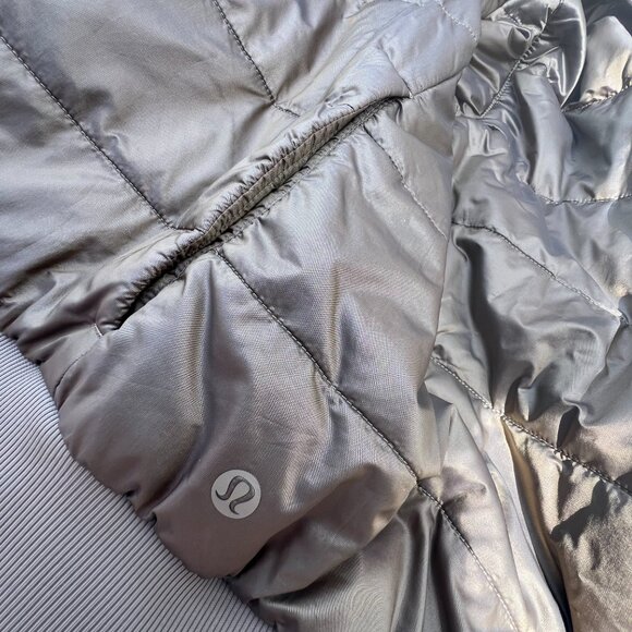 Reversible Lululemon Non-Stop Bomber Jacket brown/gold - Picture 9 of 9